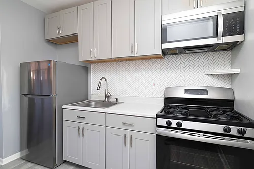 712-718 E Main St #711-3A Photo 1 712-718 E Main St #711-3A Photo 1