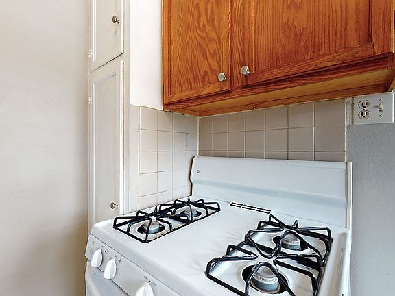 4th image of 778 N Cherry St