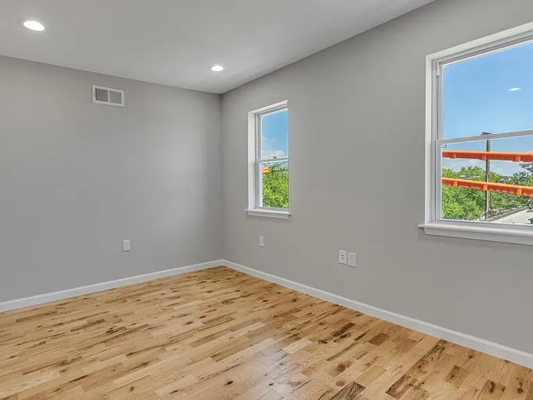 410 Diamond St. — Photo 25
