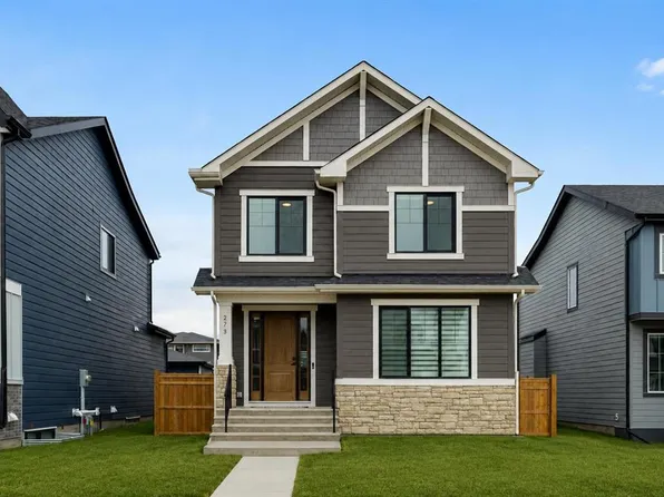 576 N Grayling Bnd, Rocky View County, AB T3Z 0H6