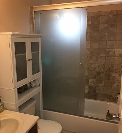 4th image of 3131 Henderson Dr