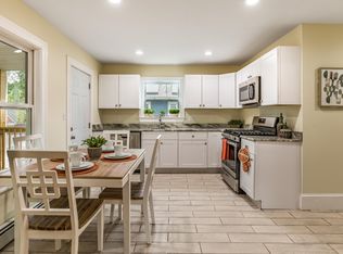 25 Weybosset St, Hyde Park, MA 02136