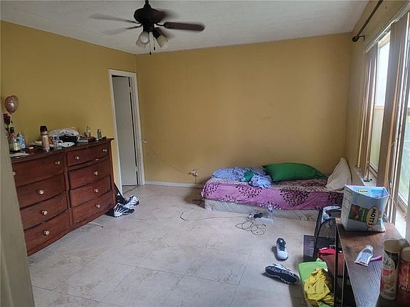 2nd image of 3300 Spanish Moss Ter