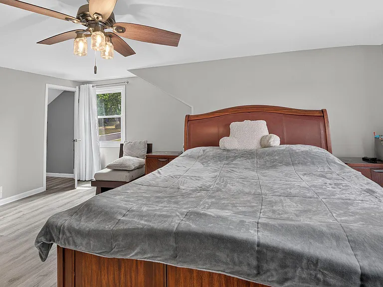 12420 Seabury Ln — Photo 31