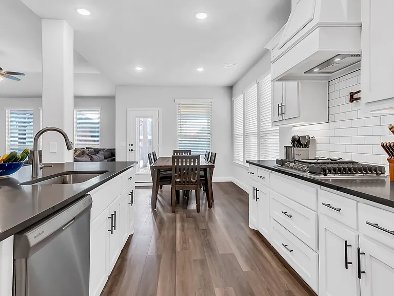1208 Sagewood Dr — Photo 9