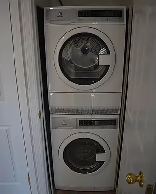 Rented by NY Space Finders Inc. | media 6