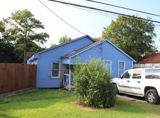 514 E Blackshear St, Navasota, TX 77868