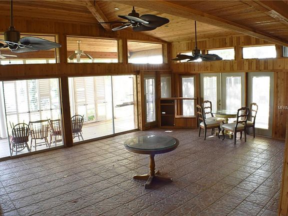 5th image of 14 Aqualane Dr