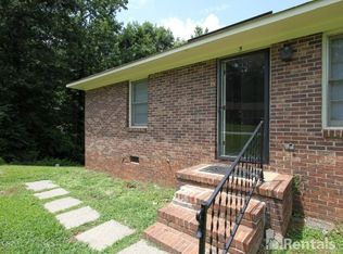 5 Mae Dr, Greenville, SC 29617