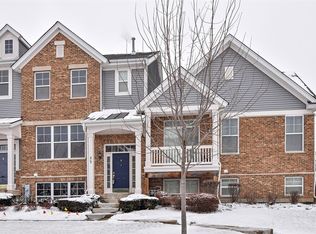 53 Veneto Ct, Streamwood, IL 60107