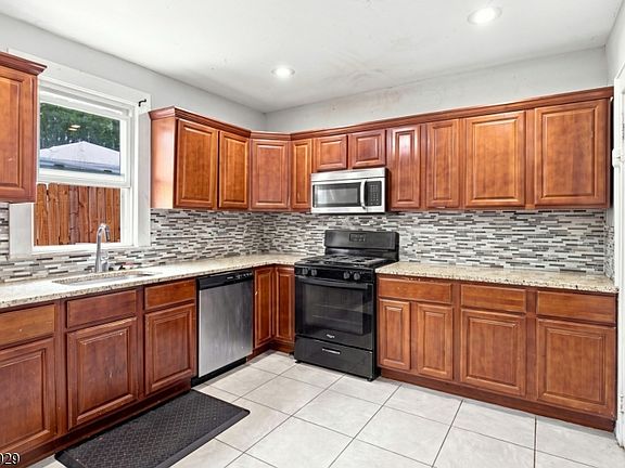 5th image of 283-285 Smith St