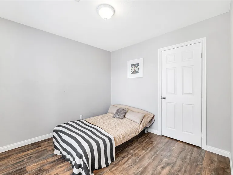 1542 Evening Spirit Ave — Photo 25
