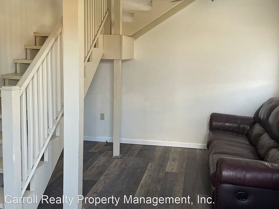 1st image of 621 Granada Cir #C