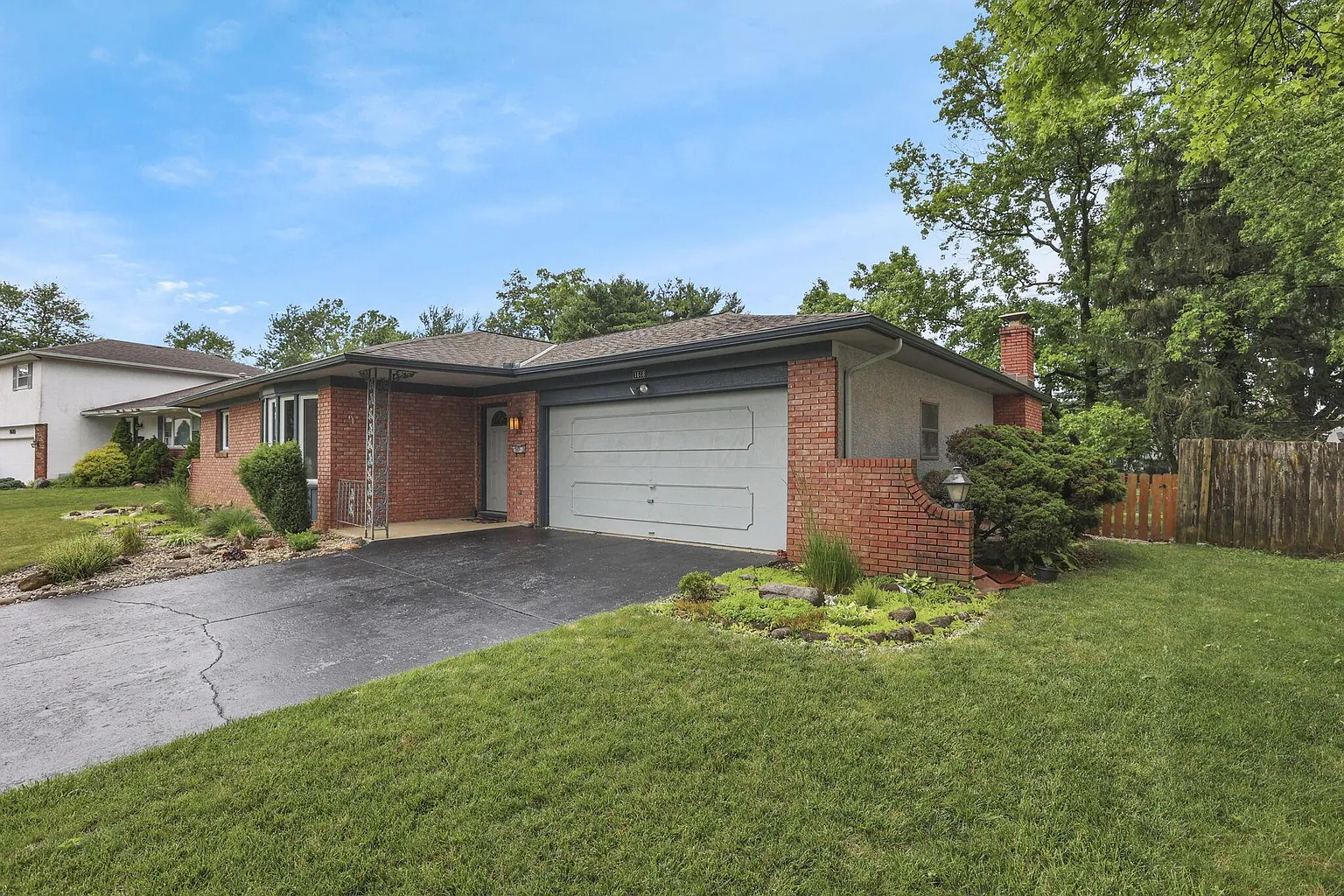 1618 Arrowood Loop N photo 1