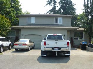 907 36th St, Anacortes, WA 98221