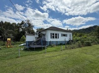 2345 Paint Creek Rd, Mount Hope, WV 25880