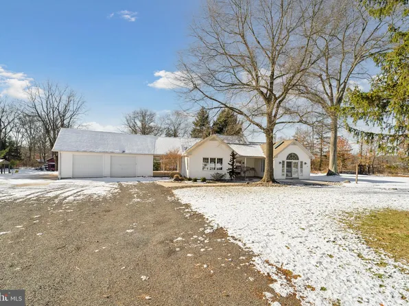 3651 Lower Mountain Rd, Forest Grove, PA 18922