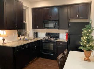 401 N 41st St APT 1F, Philadelphia, PA 19104