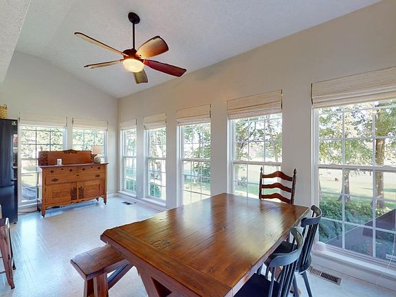 4th image of 6256 Mill Creek Ct