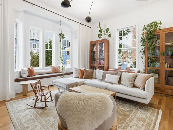 76 Perrin St #1, Roxbury, MA 02119