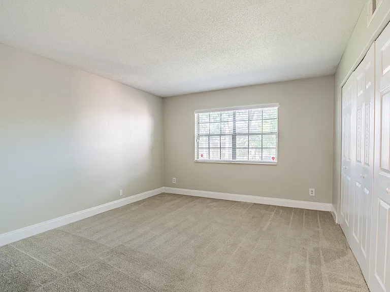 Townsend Apartments I — Photo 15