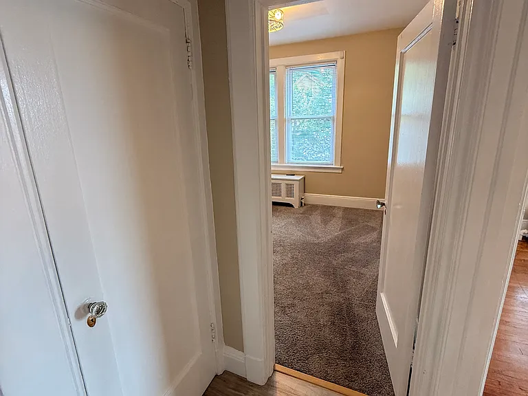 48 Grand Ave #2R — Photo 9