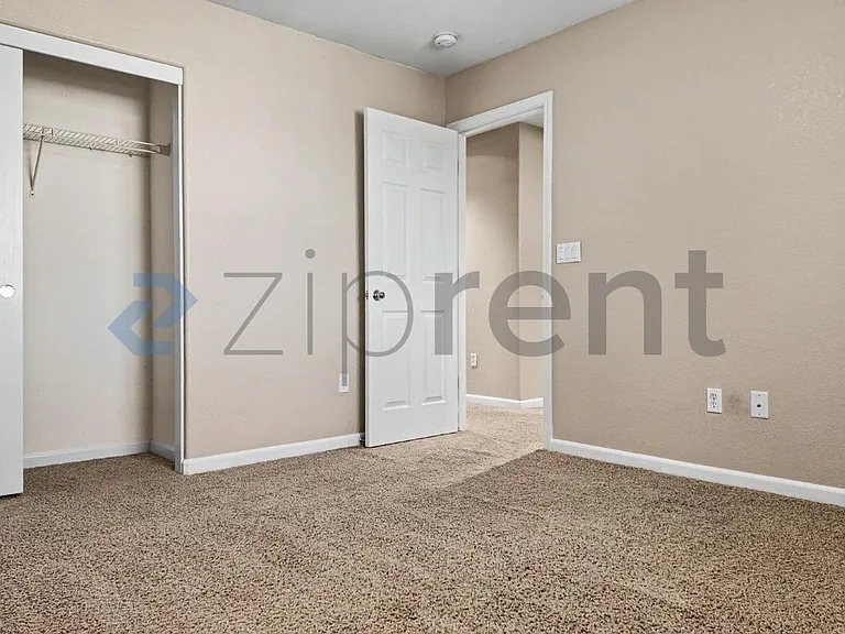 9749 Shanelyn Way — Photo 45