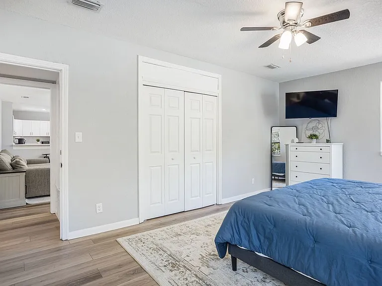 427 Holly Ave — Photo 16