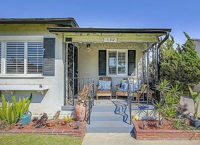 11712 Christopher Ave — Photo 3