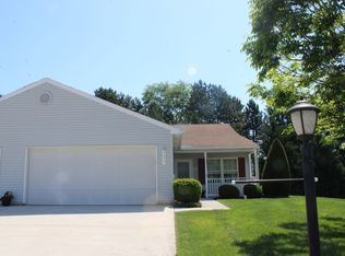 1377 Village Dr, Spring Grove, PA 17362
