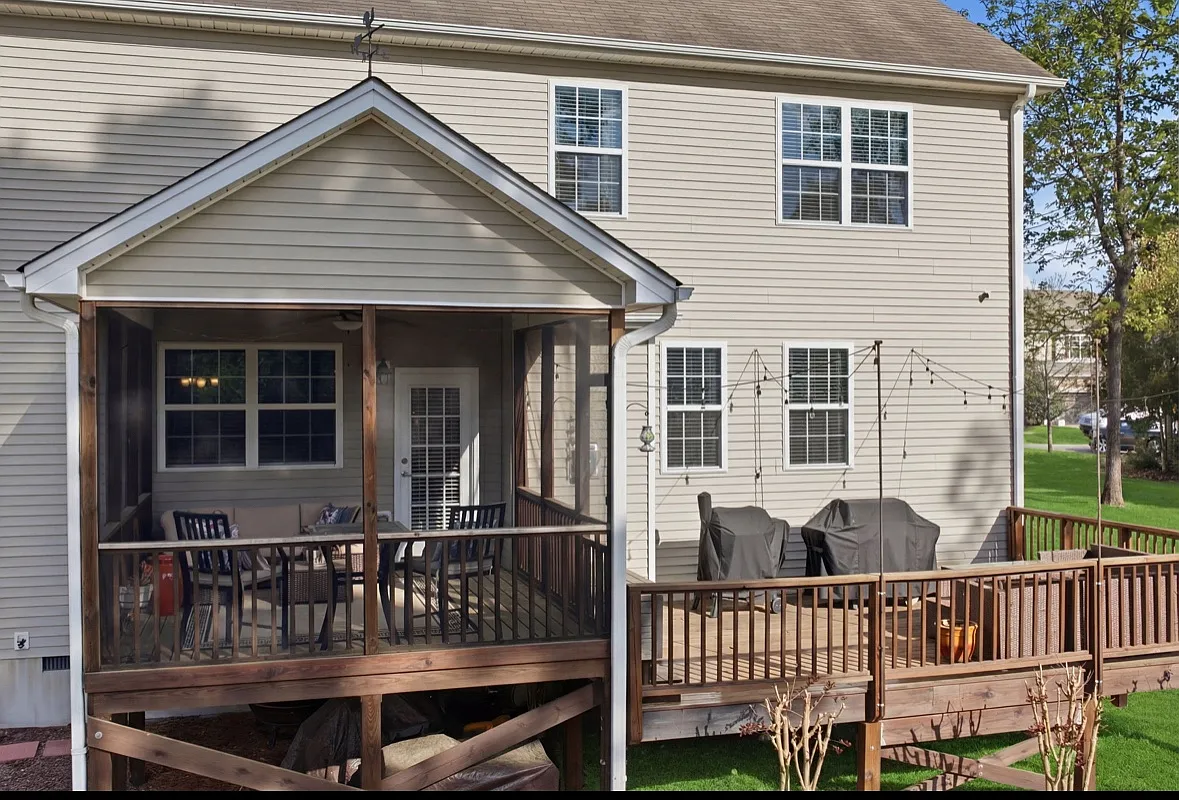 4 bed, 2650 sqft, $6,500 — Photo 3