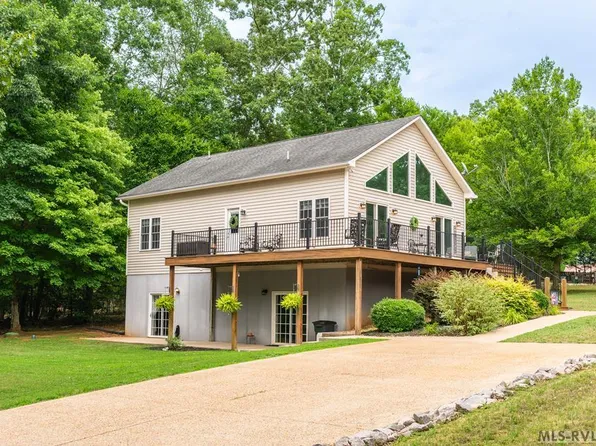 126 Anchor Dr, Bracey, VA 23919