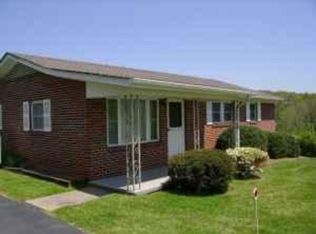 401 Alexander Rd, Alexander, NC 28701