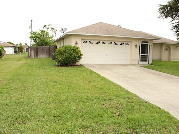 3rd image of 241 SW 38th St