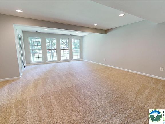 2nd image of 4602 Jasmine Dr