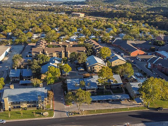 Lakeside Apartment Homes