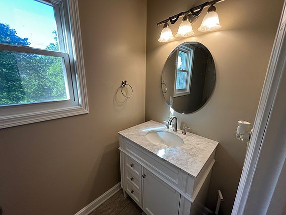 3rd image of 241 W Streetsboro St
