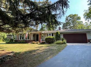 801 Echo Dr, Burlington, WI 53105