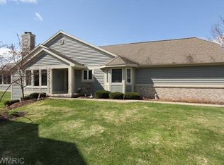 7739 Greenbrier Dr NE, Rockford, MI 49341