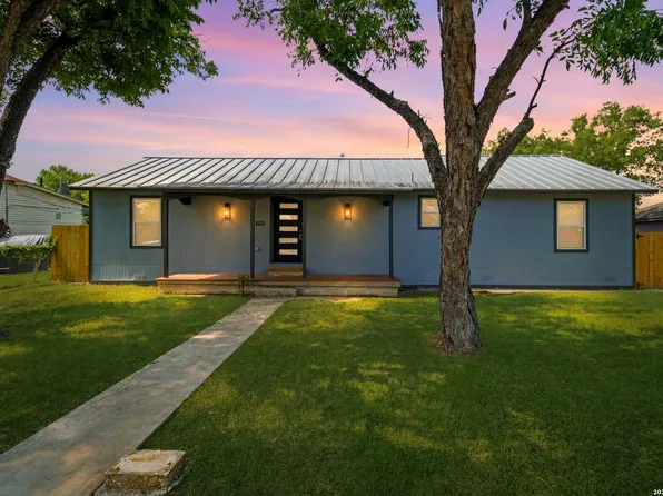 1126 W LULLWOOD AVE, San Antonio, TX 78201