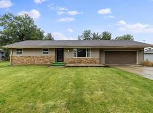 1064 Deanna Dr, Rockford, IL 61103