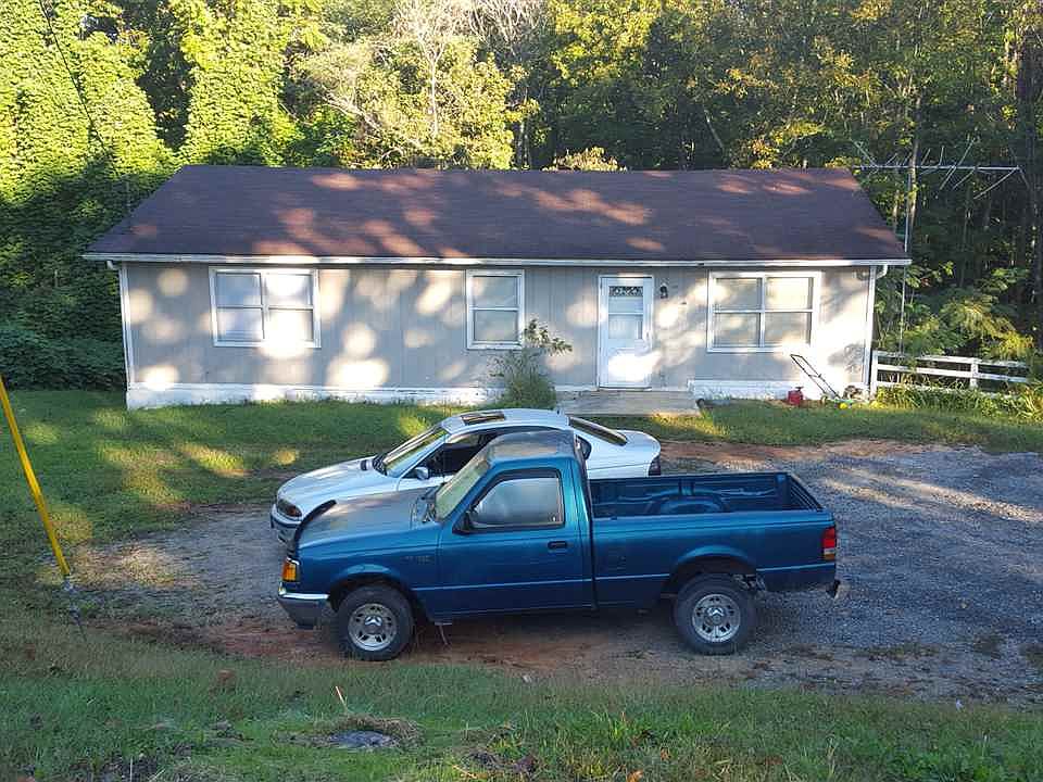 1st image of 827 Sherwood Dr