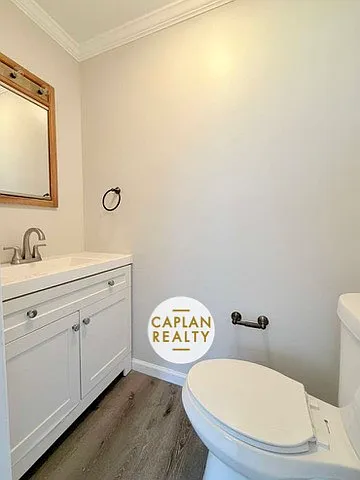 22 Chamberlain St #A — Photo 12