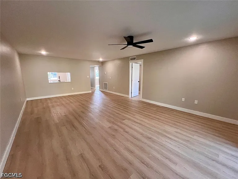 4102 SE 19th Pl #3 — Photo 8