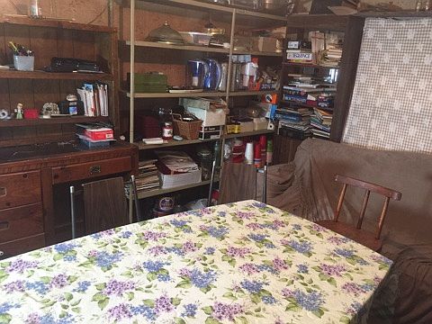 Lg Dining Table 8 chairs