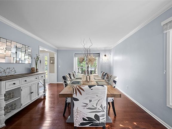 4th image of 18447 Whitemarsh Ln