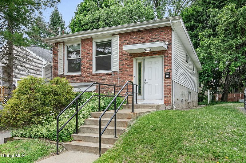 3rd image of 22 View Avenue