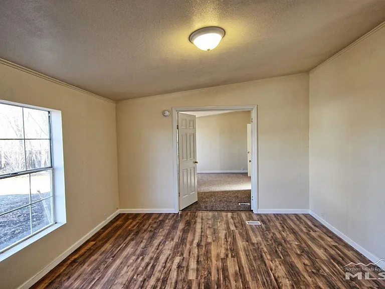219 Ambee Way — Photo 3