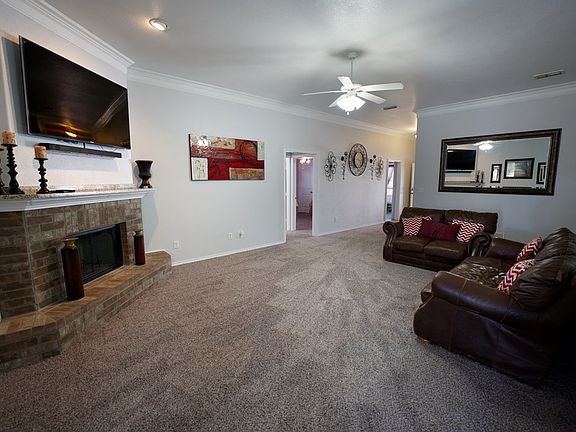 5th image of 9403 Lamar Ave
