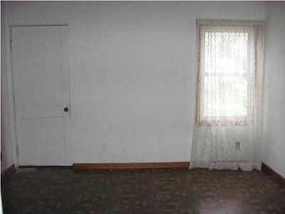 4th image of 39 Park Dr